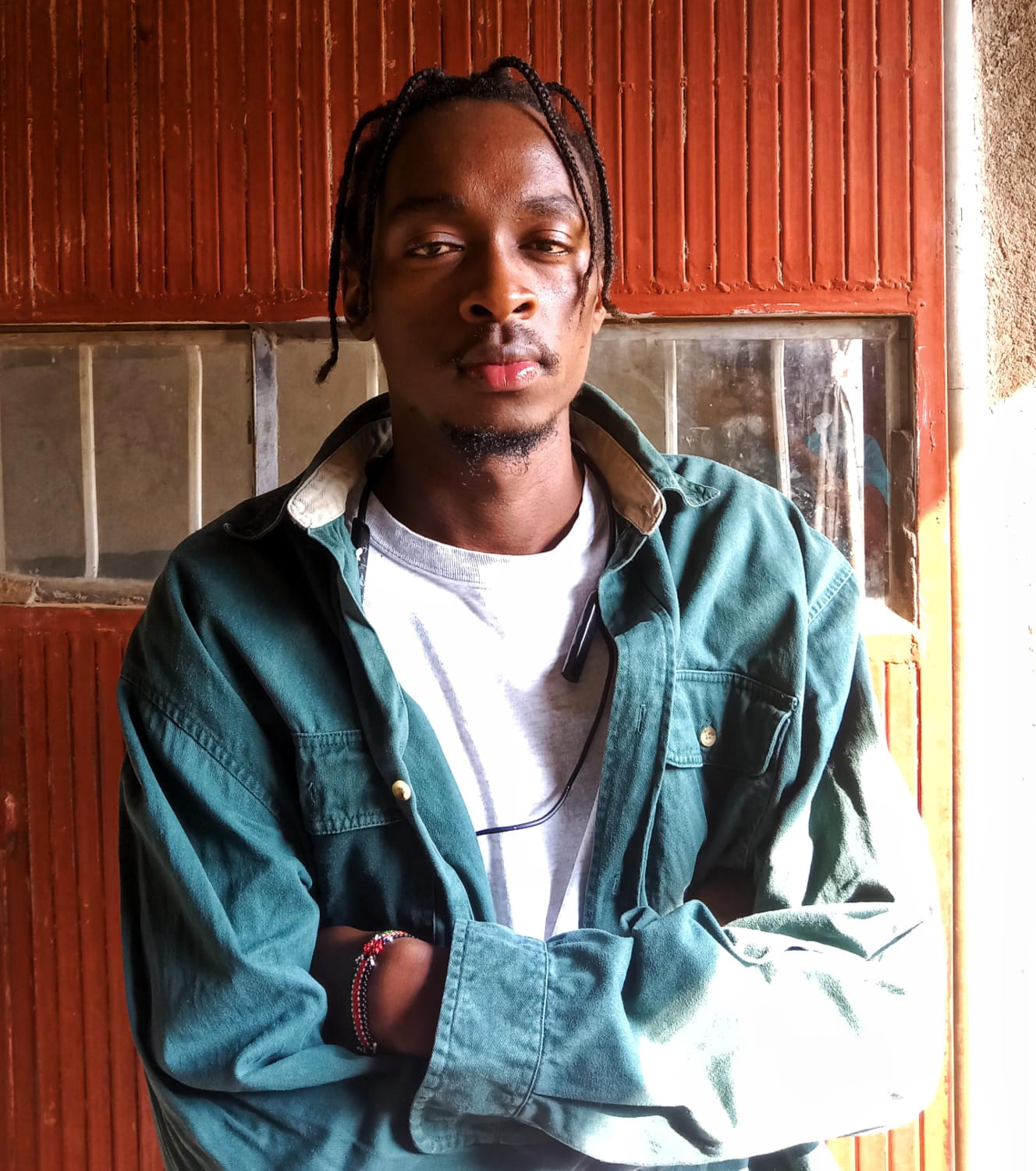 Portrait of Dan Kabiaru